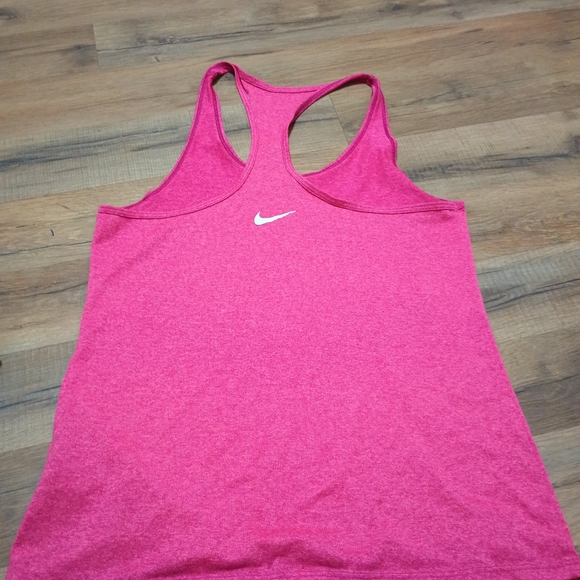 Nike top - Picture 3 of 4